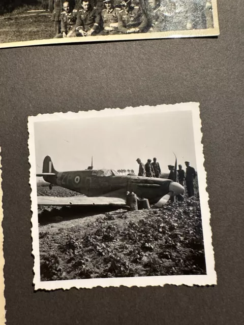 Orig. foto WK2 Wehrmacht soldaten Beute Franz. Flugzeug Dewoitine D.520 MARQUISE