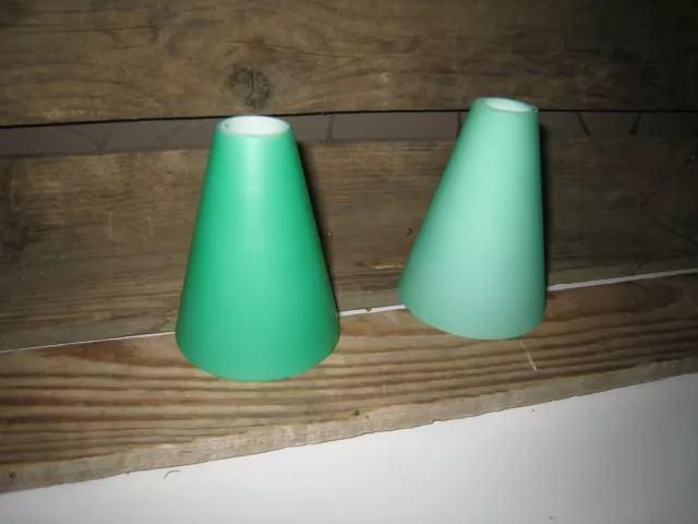 Ersatzglas Lampenschirm Lampenglas Leuchtenglas Tulpe Opalglas grün hell matt G9