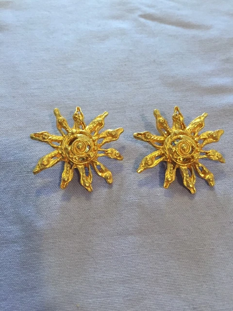 Boucles D'Oreilles Clip Vintage En Métal Doré - Style Rétro Élégant
