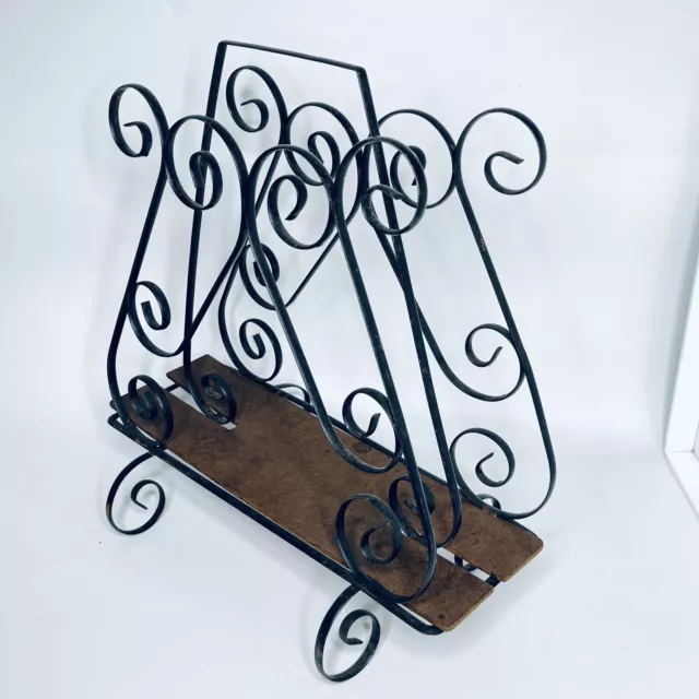 Scaffale per riviste in metallo vintage attorcigliato design elegante portacarta portatile 36x38x22 cm