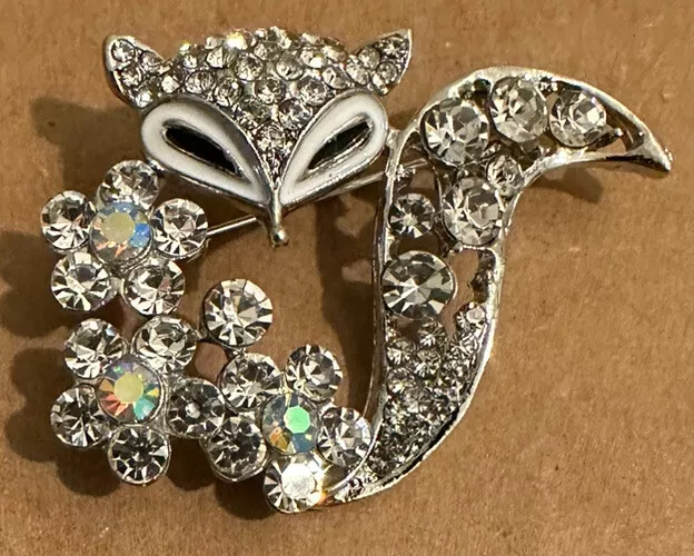Fox Brooch Cute Little Crystal Rhinestone Coat Hat Pins Wild Jewelry Animal Wood