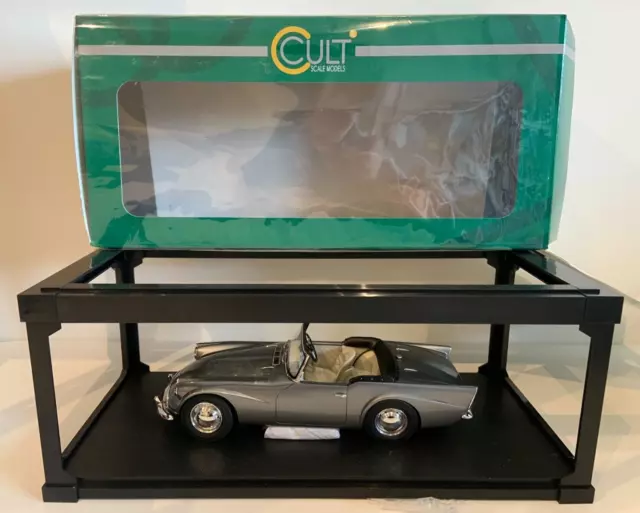 Cult Scale Models 1:18 CML117-3 - Daimler SP250 Dart - Metallic Grey
