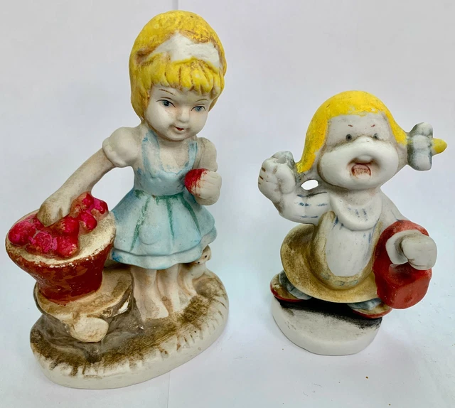 Lot De 2  Personnages  En Biscuit - Porcelaine