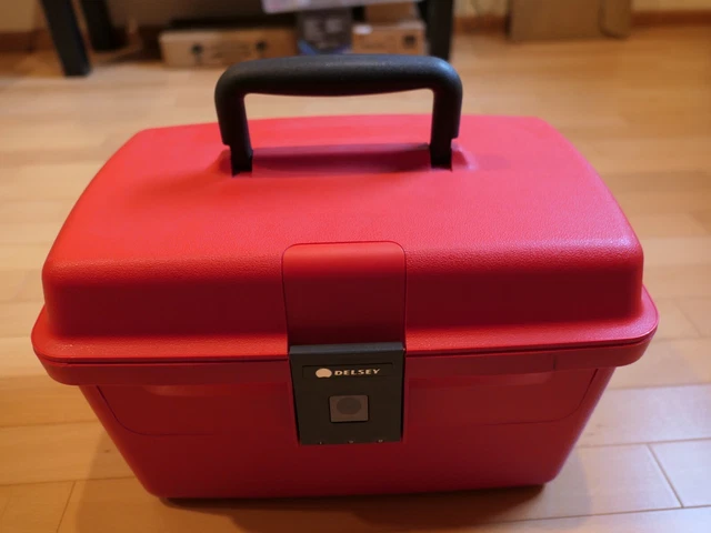 Delsey Beauty Case / Kosmetikkoffer / Beautykoffer, Hartschale, rot Top Zustand