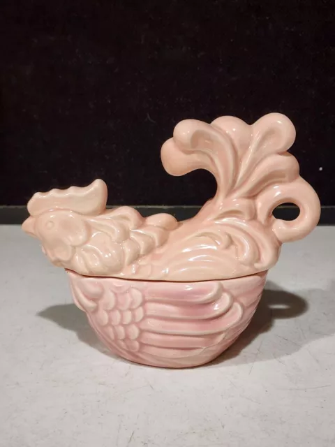Red Wing USA Pottery Light Pink Poppytrail Small Rooster Casserole Dish