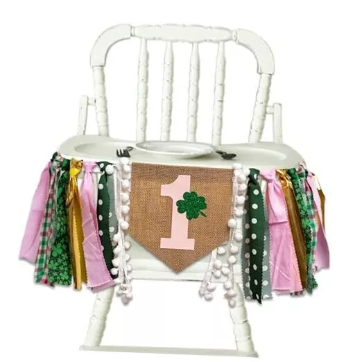 Bandera en silla alta del día de San Patricio - trébol rosa del día de San Patricio para niñas