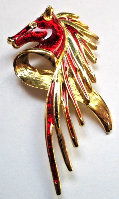 BROCHE VINTAGE BELLE FEMME ART DECO Chapeau Bijoux Magnifique pièce