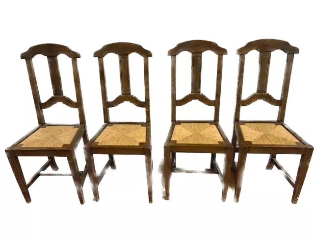 Gruppo di 4 sedie toscane in noce massello con sedute impagliate XX secolo