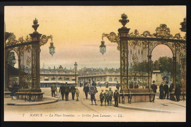 carte postale ancienne NANCY - la place stanislas