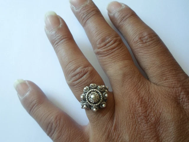 Bague Ancienne En Argent Massif Style Fleur - Taille 52 - Occasion