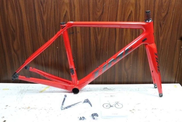 YONEX パワークッション 65Z ワイド 23.5cm Bicycle Frames, Cycling, Sporting Goods - PicClick CA