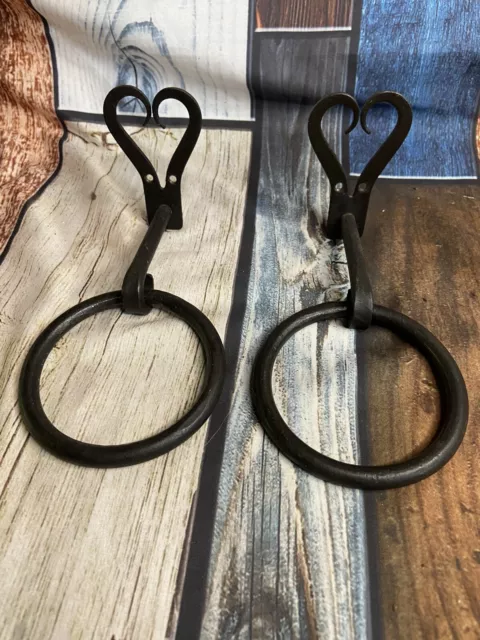 Wrought Iron Shaker Style Rustic Heart Towel Rings