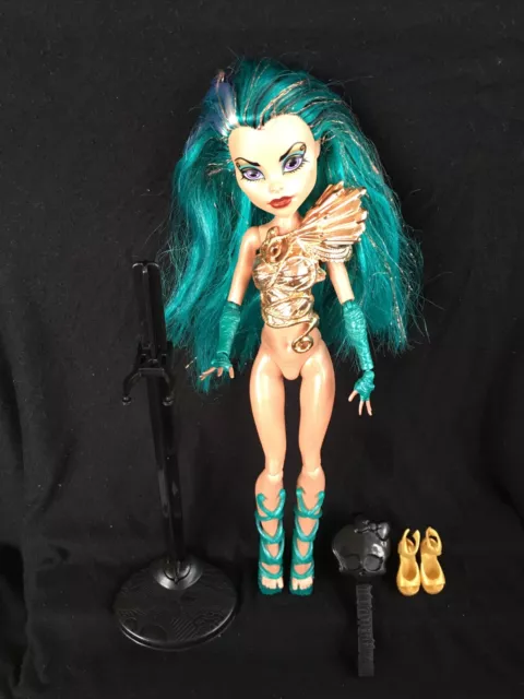 Nefera de nile boo york na caixa doll mattel  Monster high, Monster high  dolls, Monster high characters