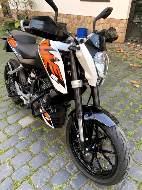 Motorrad KTM Duke 125ccm