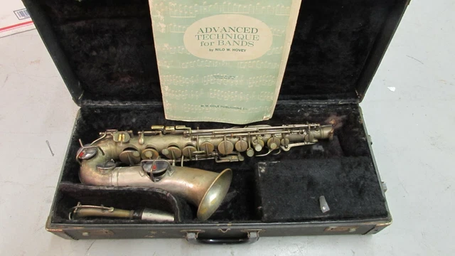 Kingsman antique or vintage saxophone alto? w/ accessories & case Kingsman antique or vintage saxophone alto? w/ accessories & case