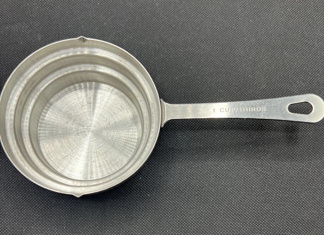 AMCO 1 Cup/thirds Rustproof 18/8 Stainless Steel Dual Spout Measuring Cup Handle