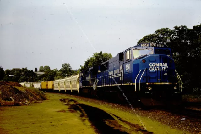 Kodachrome Original Slide Conrail EMD SD60M Diesel #5541 〰️ Allentown, PA 1998