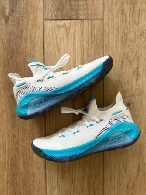UNDER ARMOUR CURRY 6 Christmas in the Town Men s 13 Basketball