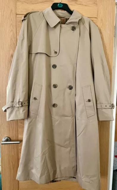 St Michaels trench, raincoat, mac, overcoat. chest size 40" (102cm). beige