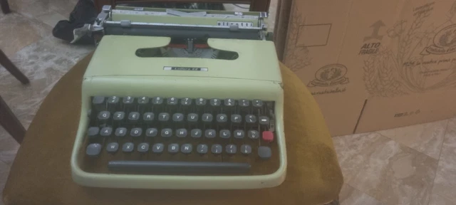Nastro Per Macchina Da Scrivere Olivetti Lettera – Serie 21, 22, 24, 25, 31, 32, 37 – Rosso E Nero