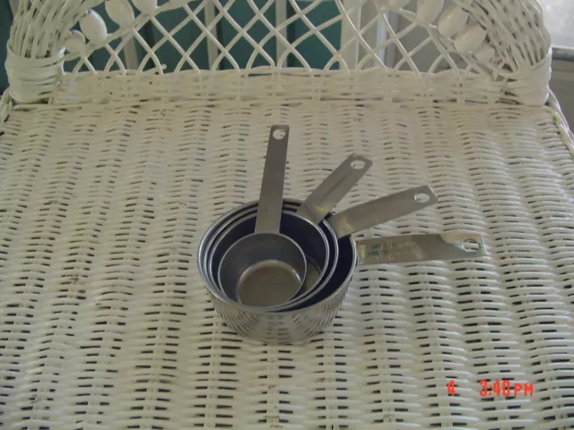 https://www.picclickimg.com/qa4AAOSwBO1lAGpS/4-Vintage-Foley-Measuring-Cups-Stainless-Steel-Stacking.webp