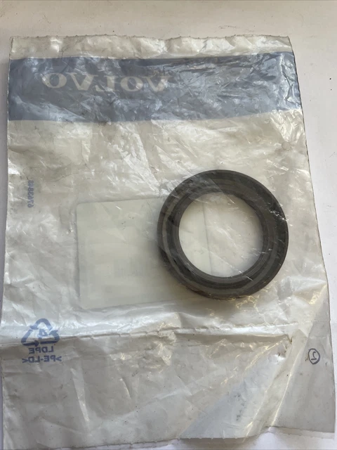 GENUINE VOLVO CAMSHAFT oil seal ring timing end 30874307 £34.85 ...