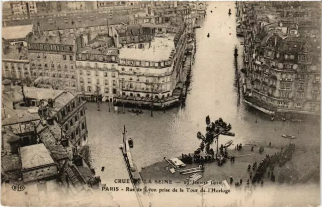 CPA Crue de la Seine PARIS Rue de LYON take from the Tour de l'Horloge (563032)