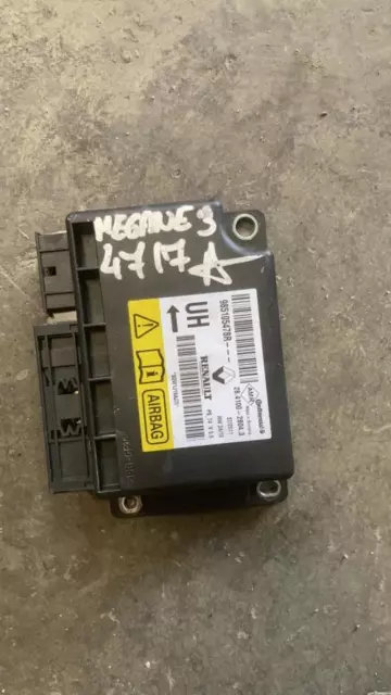 Boitier air bag RENAULT MEGANE 3 985105478R