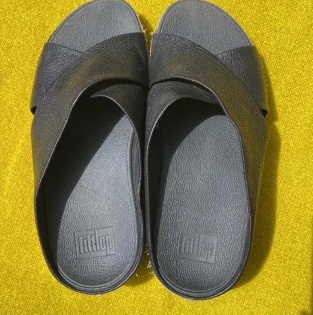 FitFlop Crisscross Strap Black Leather Wedge Flip Flop Sandals Women's Size 7