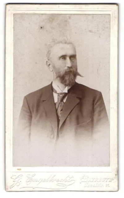 Photography G. Engelbrecht, Bayreuth, Canalstraße 11, middle-aged man with