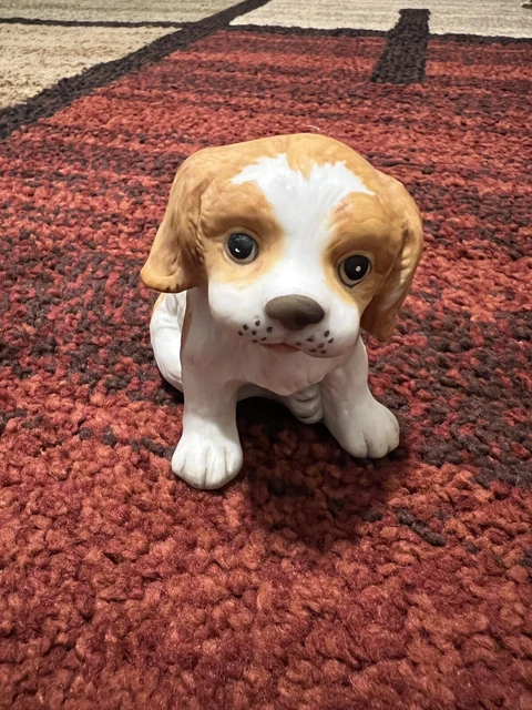 Vintage HOMCO Porcelain Dog Beagle Figurine Small  #8828 Sitting Tan Hound Puppy