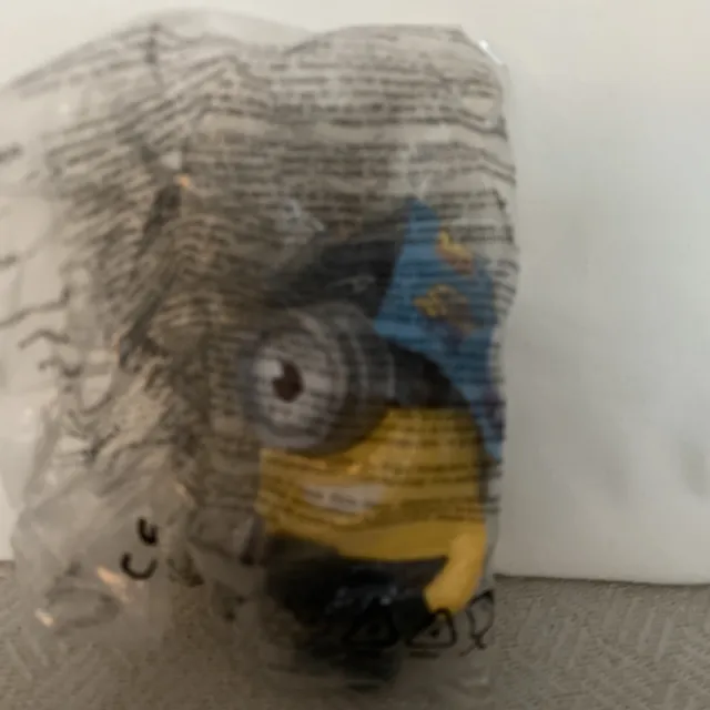 Despicable Me Pirate MINION Figure sealed happy meal toy Sealed