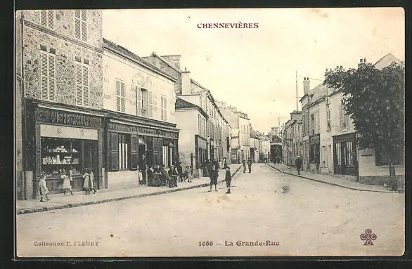 CPA Chennevieres, La Grande Rue et Boutiques