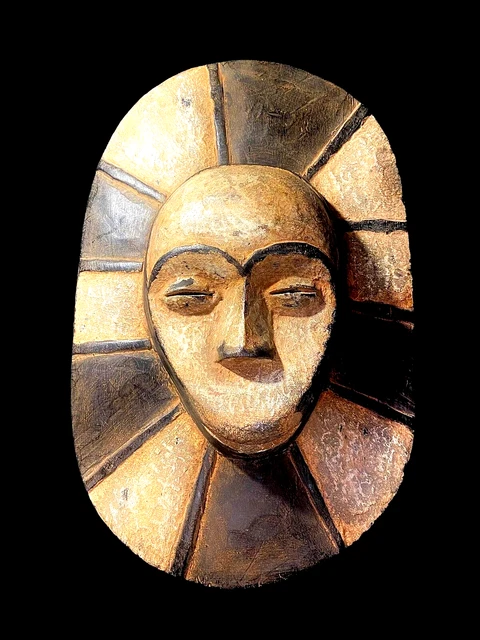 African Tribal Face Mask Wood Hand Carved Vintage Wall Hanging Eket Ibibio -6642