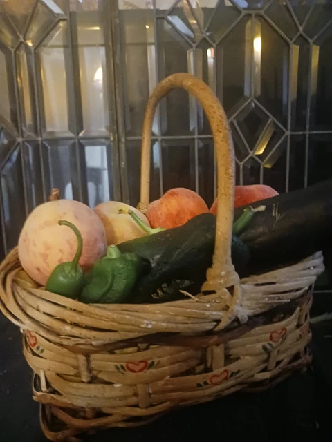 Cesta de recolección de mimbre
