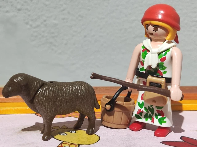 ANTIGUO TRILLO MEDIEVAL CUSTOM BELEN FIGURAS BUEYES Y