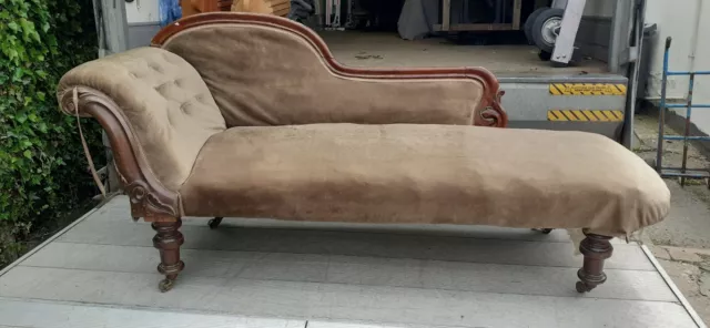 Victorian Mahogany Chaise Lonque ,ideal upholstery/ restoration project
