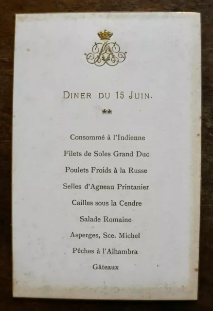 MENU ,  ARMOIRIES ROYALES , 15 JUIN , 90 mm X 140 mm, sur carton fort.( 1930 ? )