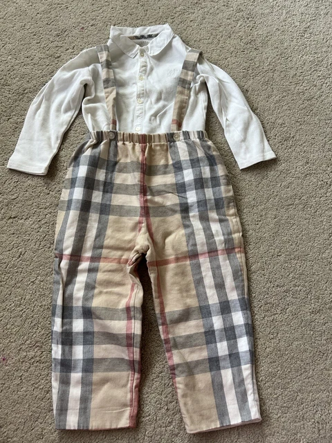 Burberry Baby outfit set Boy Girl Unisex 18 months 2 piece Vest & Trousers