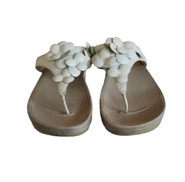 FitFlop Fleur Floral Slip On Leather Platform Thong Sandals Beige Women's Sz 11