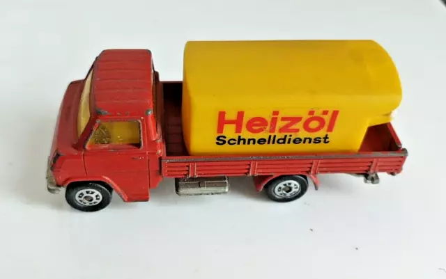 Siku - Hanomag Henschel Pritschenwagen, rot, Aufsetztank "Heizöl Schnelldienst"