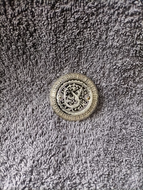 BROCHE ANCIENNE LUCITE gravée HORTENSIAS ÉPANOUIS et FEUILLAGE ART DECO