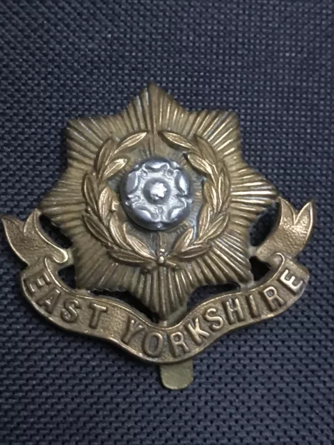 East Yorkshire Regiment Original British Army Cap Badge WW1