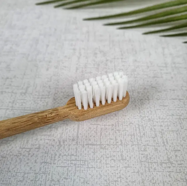 Écologique, Durable Bambou Toothbrush Paquet De 4 - Par Cherish Planet 3