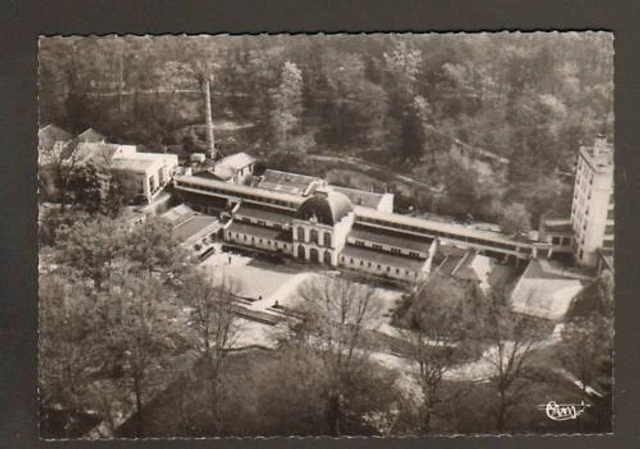 SAINT-HONORE (58) ETABLISSEMENT THERMAL en vue aérienne