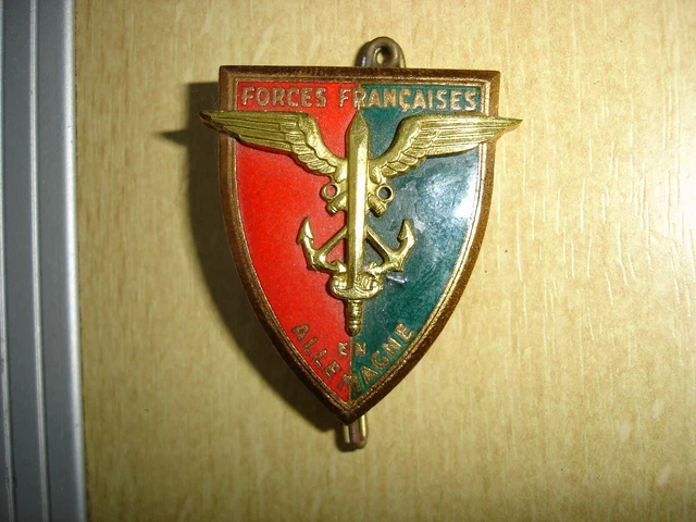 Insigne FFA Forces Françaises En Allemagne - Années 1960, Original, Deux Anneaux