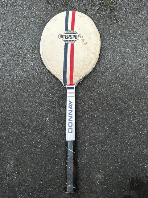 Ancienne raquette de tennis Donnay avec sa housse Intersport