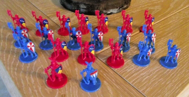 Jeu De Société Siège à L'attaque Du Château MB - Occasion, Idéal Pour Pièces Ou à Réparer