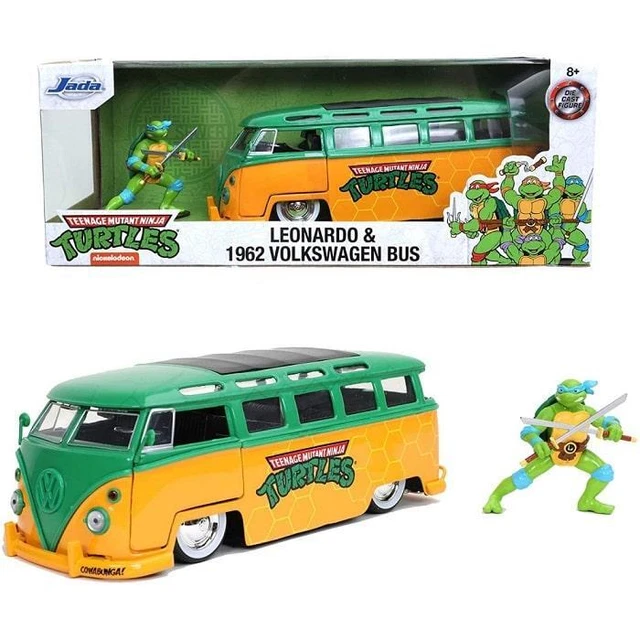 JADA - Ninja Turtles LEONARDO e 1962 VOLKSWAGEN BUS Die Cast Model 1/24 Modellin