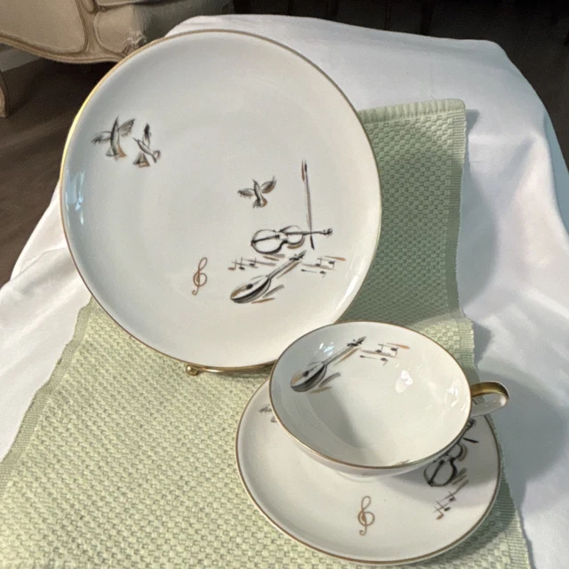 CM 1814 HUTSCHENREUTHER Hohenberg Germany Porcelain Cup Saucer Plate Set $31.50